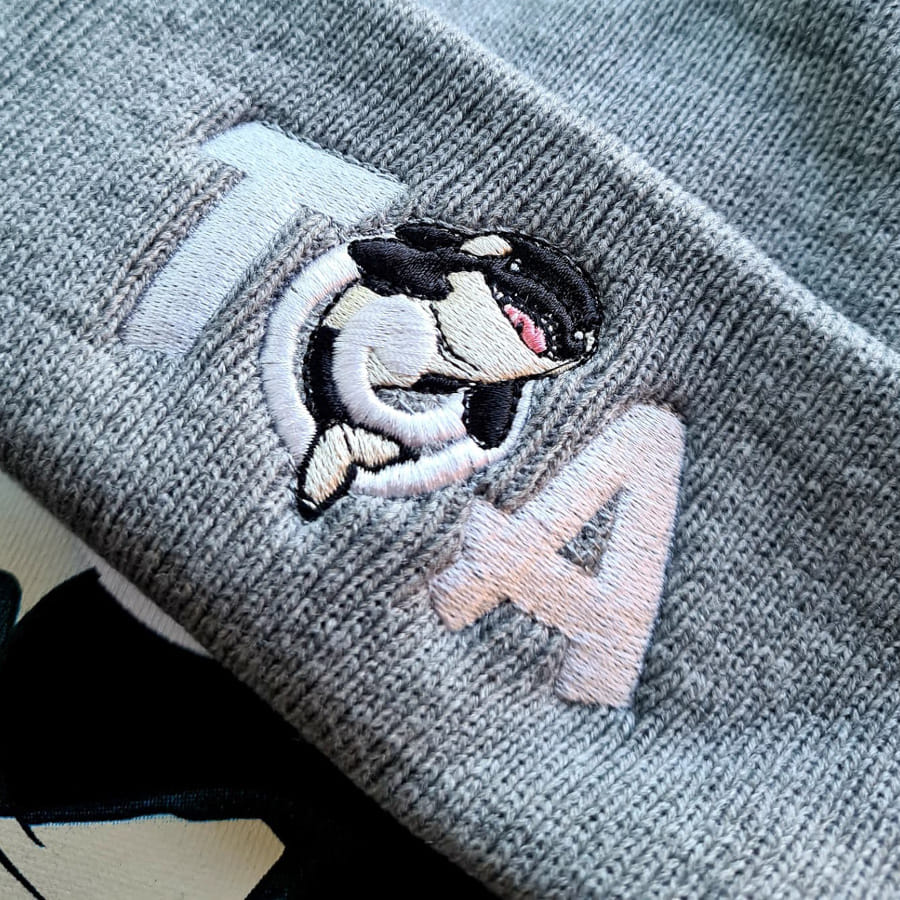 Toa grey beanie